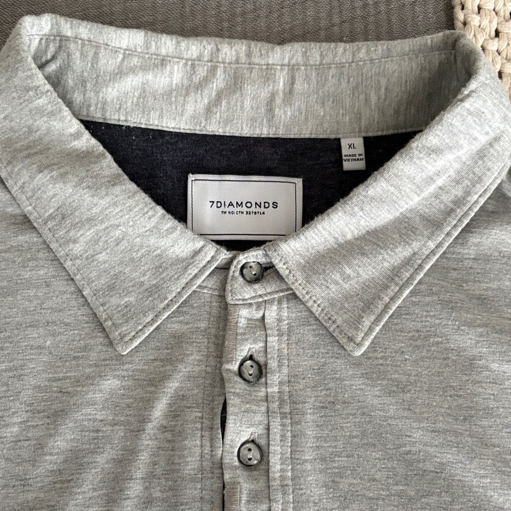 7 Diamonds Men's Light Gray Button Down Shirt